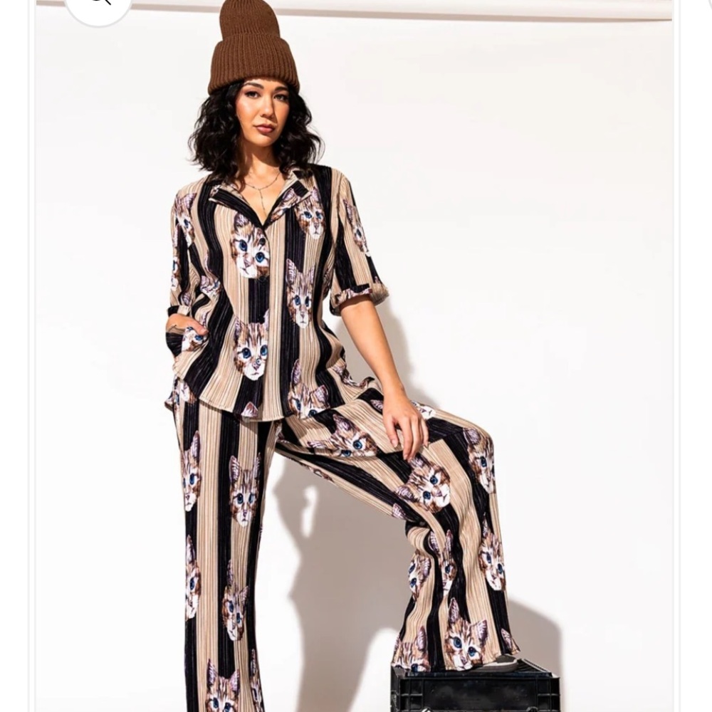 Dressed in LALA Plisse Set